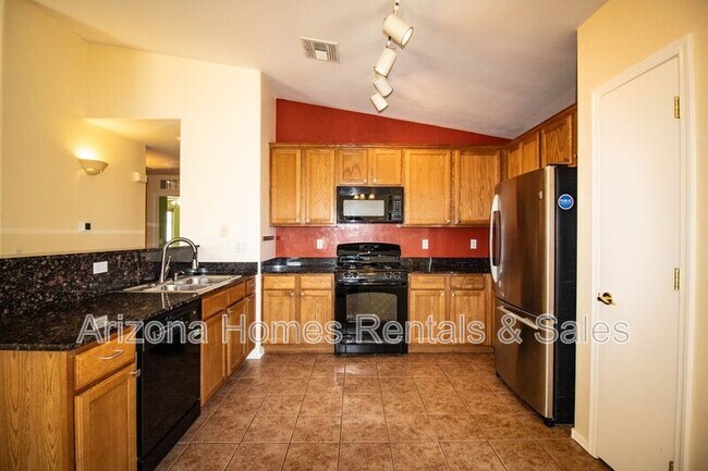 Building Photo - 12712 N Nep Ln