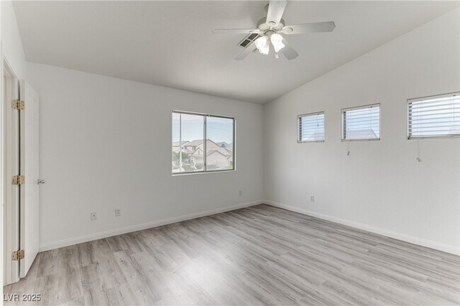 Building Photo - 5614 Midnight Breeze St