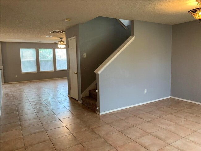 Building Photo - 10141 Chapel Rock Dr