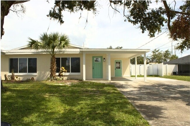 Building Photo - 6013 Fortune Pl