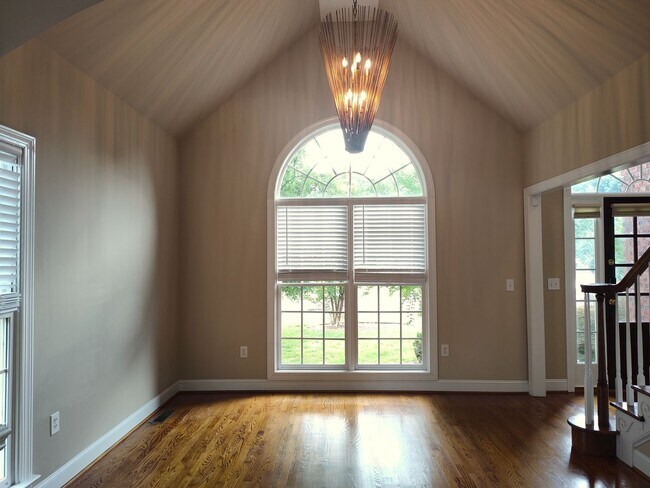 Building Photo - Georgeous home located in the  Shannamara Golf Club Community in Matthews!