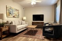 Building Photo - 2 Bed 1 Bath Near Campus! Water/Sewer/Trash Included!!