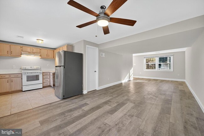 Building Photo - 1532 Potomac Heights Dr