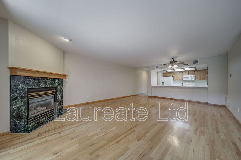 Building Photo - 23597 Genesee Village Rd