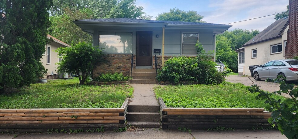 Primary Photo - 2223 Cole Ave SE