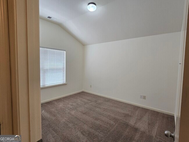 Building Photo - 2020 Beyers Landing Dr