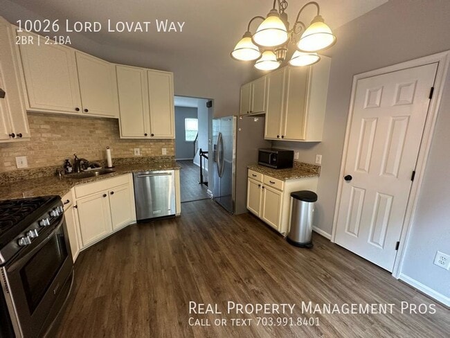 Building Photo - Qualify for a zero deposit? Deck backs to ...