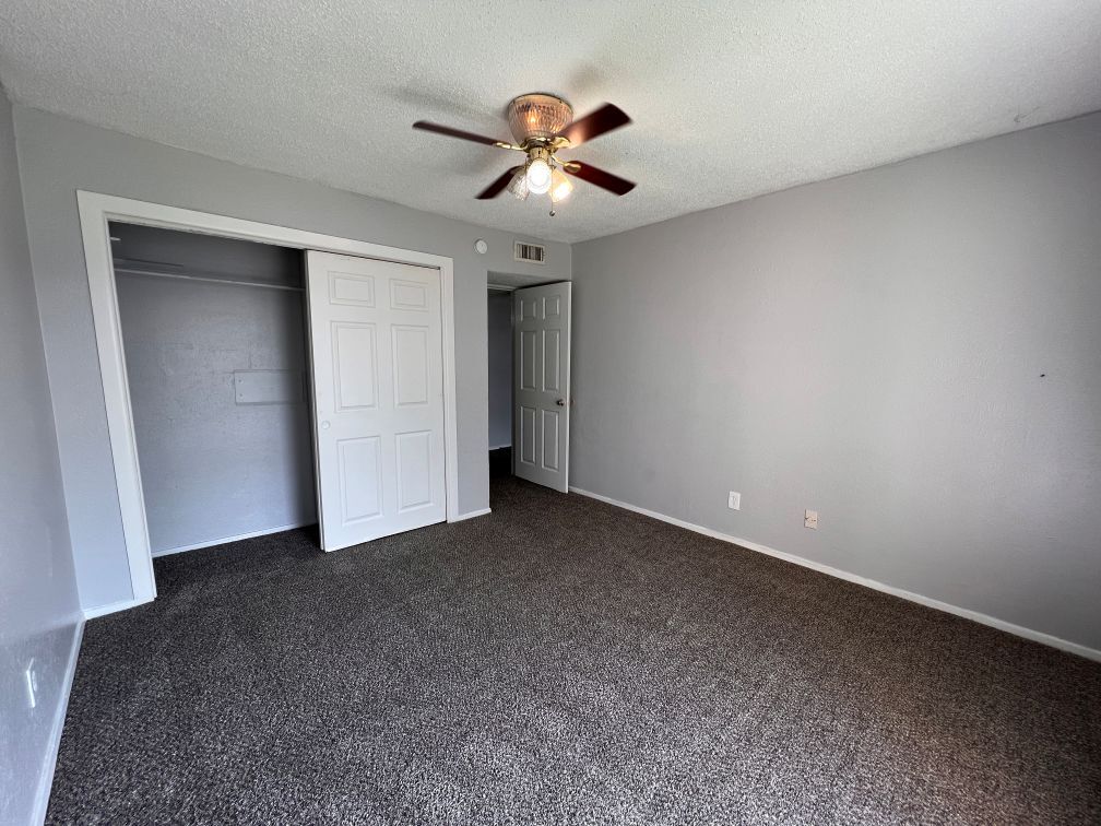 Building Photo - 324 Arborview Dr