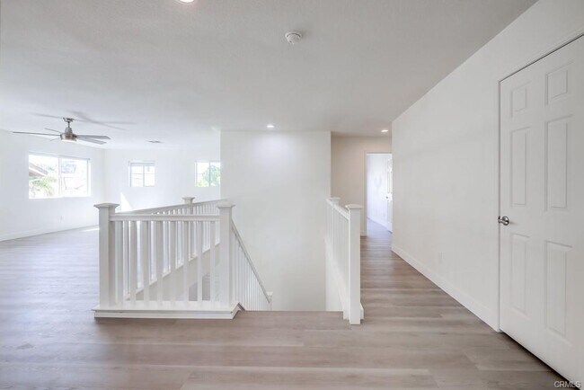 Building Photo - 65 Declaration Pl