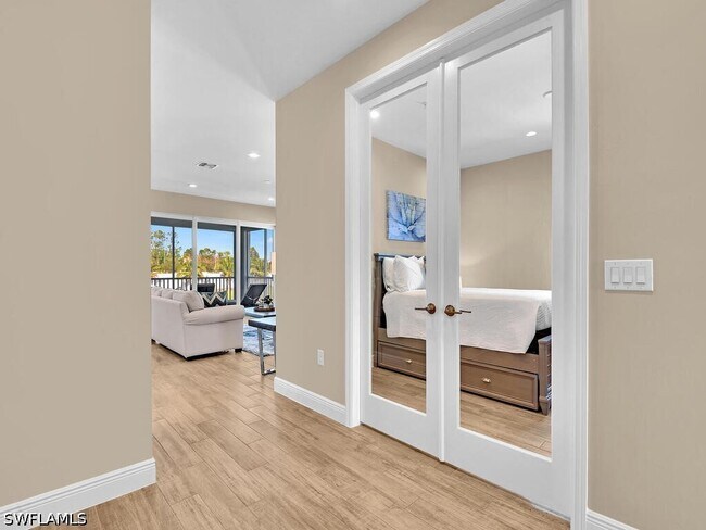 Building Photo - 2561 Seychelles Dr