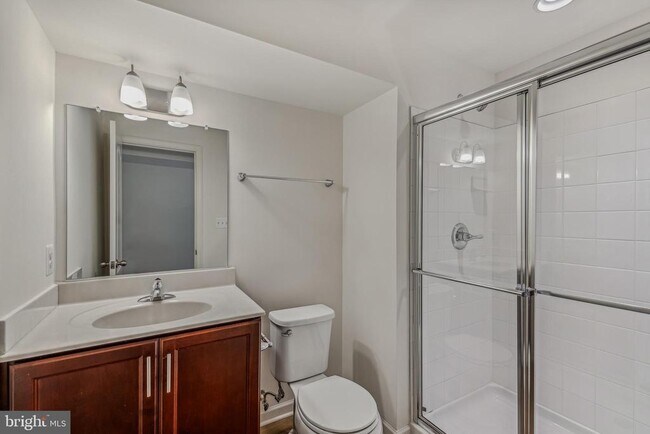 Building Photo - 162 Ludgate Mnr