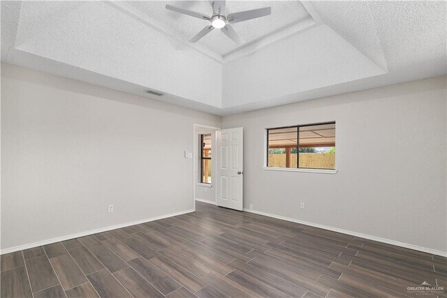 Building Photo - 27 N 26th St