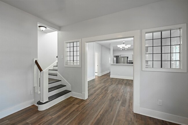 Building Photo - 17507 Wild Oak Dr