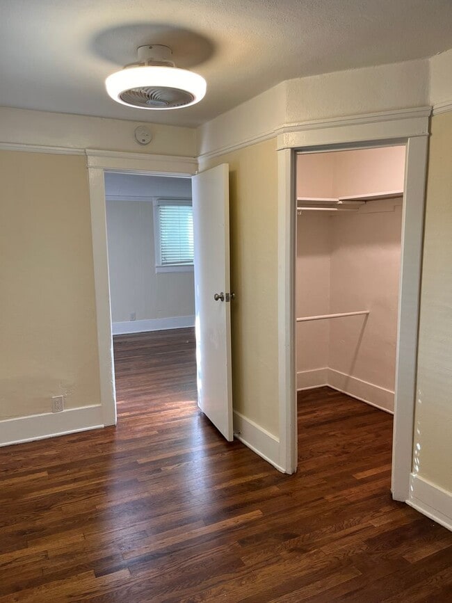 Building Photo - 3310 31st St