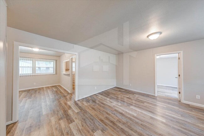 Building Photo - 3451 N Hartman Dr