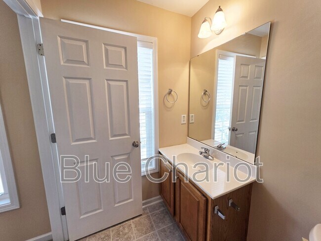 Building Photo - 650 Ganyard Farm Way