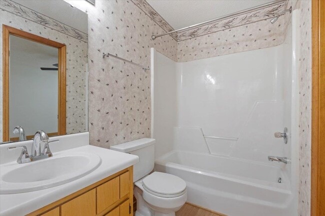 Building Photo - 2510 Golden Park Ln
