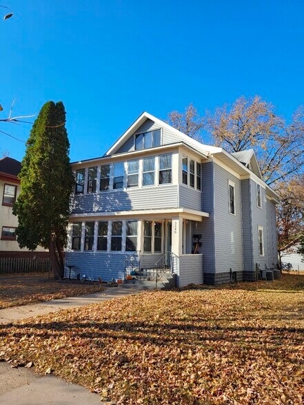 Building Photo - 3240 Pillsbury Ave S