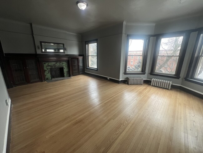 Building Photo - 4958 S Michigan Ave