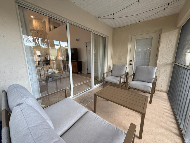 Building Photo - 16206 Glenmoor Dr