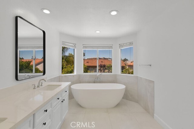 Building Photo - 1726 Blossom Ct