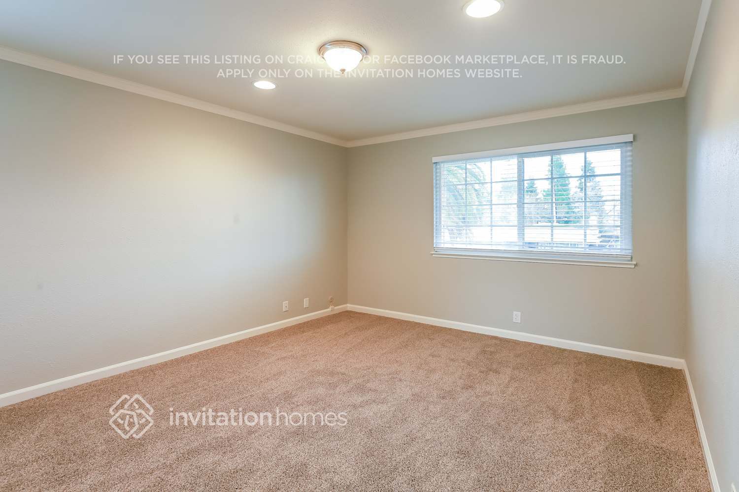 Building Photo - 160 Lakehurst Dr