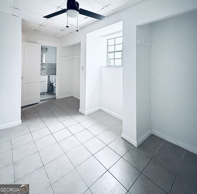 Building Photo - 1447 Oxford Rd NE