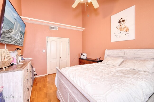 Building Photo - 7449 Plaza Taurina Dr