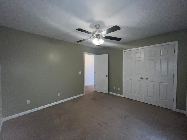 Building Photo - Your Dream Home is Waiting for You! Yardwo...