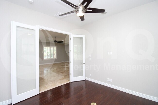 Building Photo - 2832 E Los Altos Rd