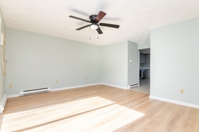 Building Photo - 71 Norton St