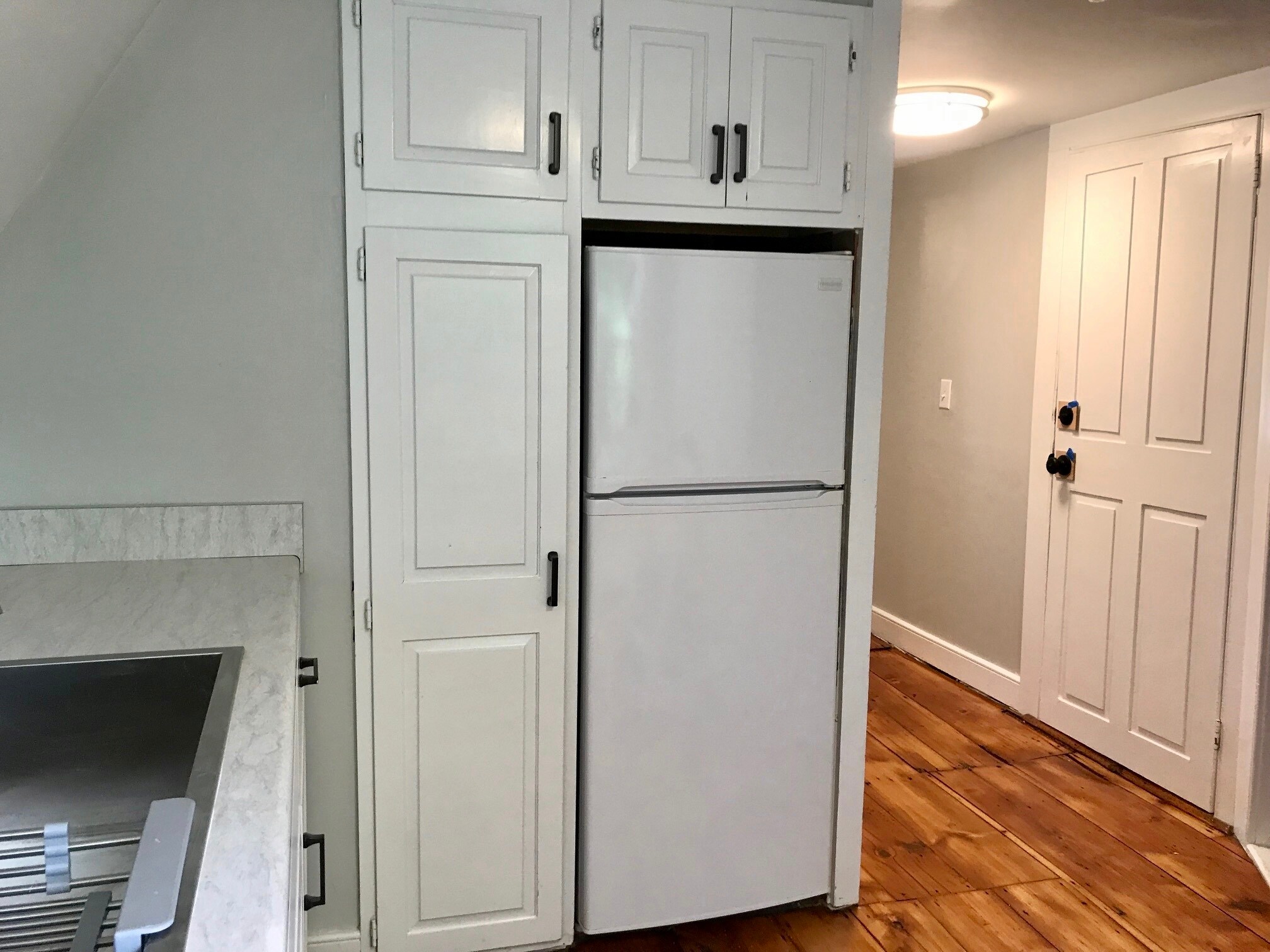 Kitchen - 46 Hopkins Ln