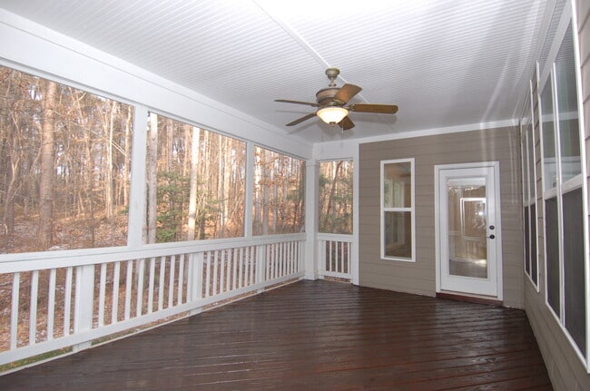 Screen Porch - 4832 Millens Bay Ct