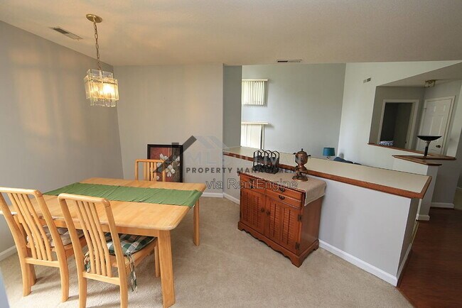 Building Photo - 4320 Beechnut Ln