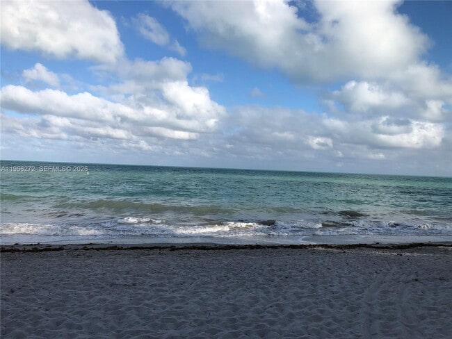 Building Photo - 255 Sunrise Dr