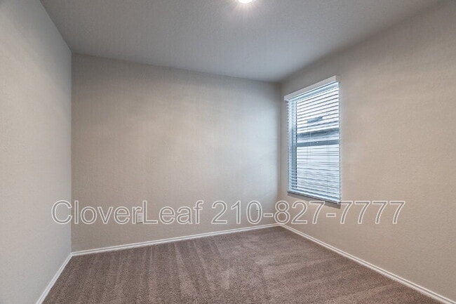 Building Photo - 2815 Rosefinch