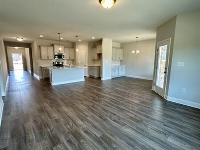 Building Photo - Relax & Unwind in This Peaceful 4 Bedroom ...