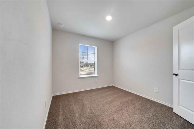 Building Photo - 501 Yellow Rose Rd