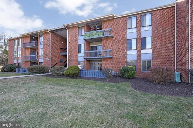 Building Photo - 222 Echelon Rd