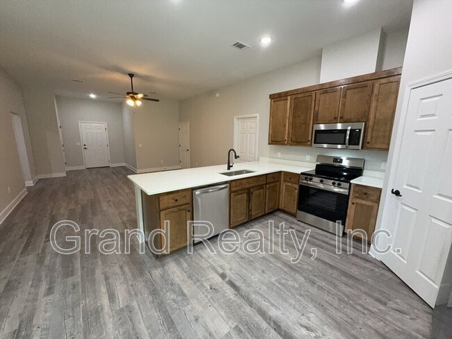 Building Photo - 7228 Par Ln