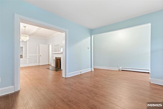 Building Photo - 82 Bergen Ave