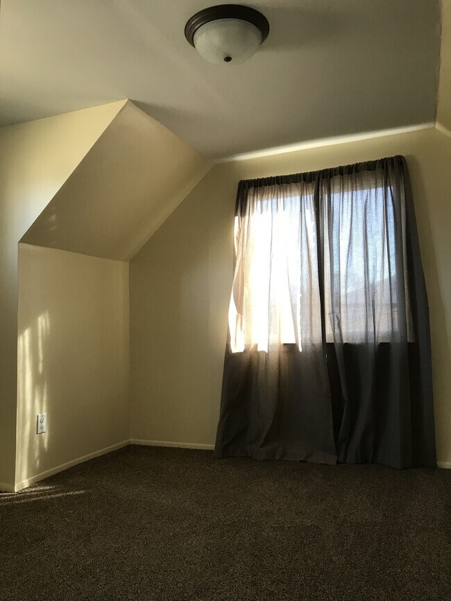 Building Photo - 4 BED/2 BATH ADORABLE, SPACIOUS SINGLE FAMILY HOME ---- FORREST DR. CANTON
