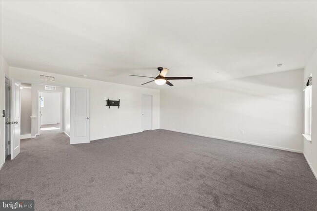 Building Photo - 5559 Trafalgar Cir