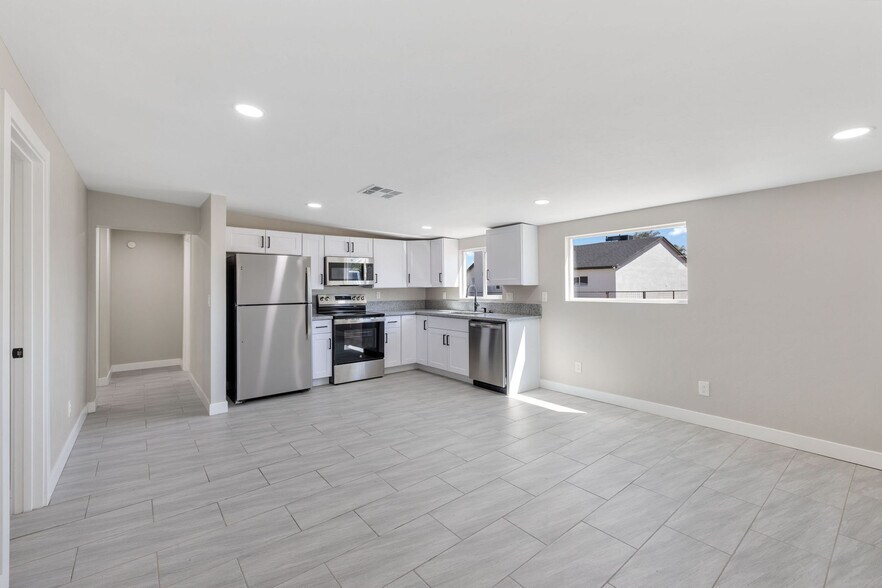 Building Photo - 1331 W Speedway Blvd
