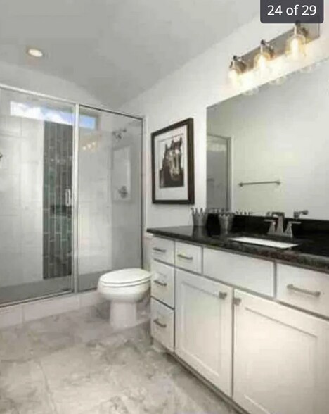 Upstairs full bath - 24719 Resort Pky