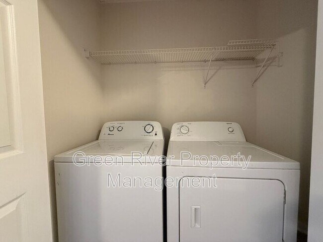 Building Photo - 1865 Green Springs Cir