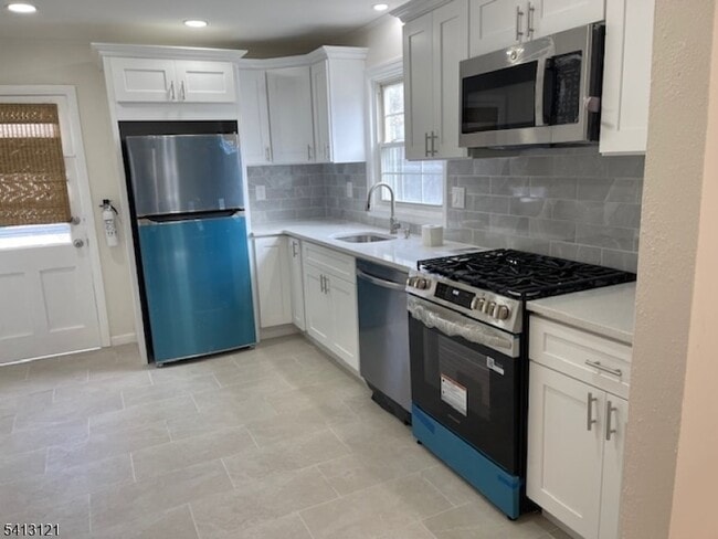 Building Photo - 58 Whitaker Ave