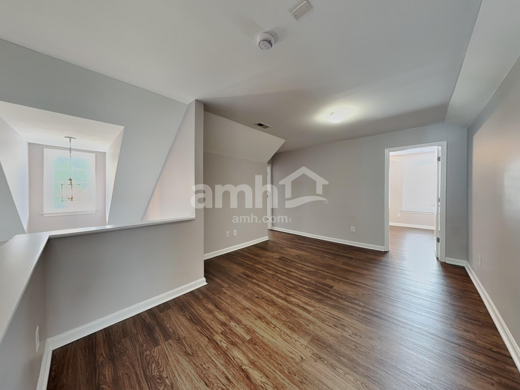 Building Photo - 321 Collinsworth Dr