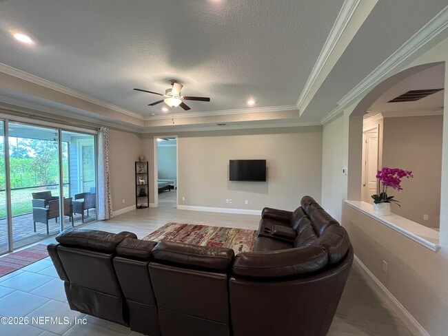 Building Photo - 211 Diamondback Ave