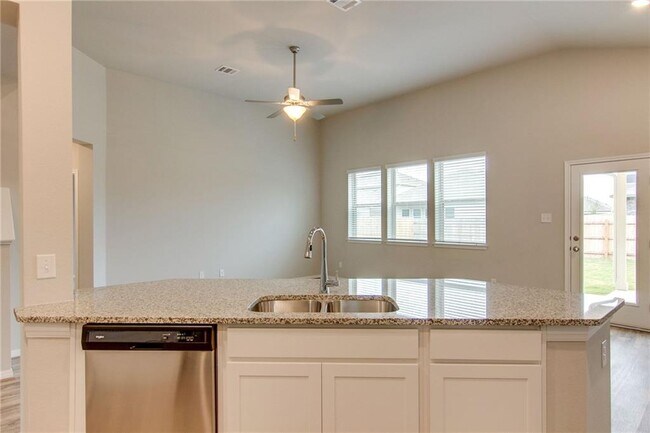 Building Photo - 17012 Lathrop Ave